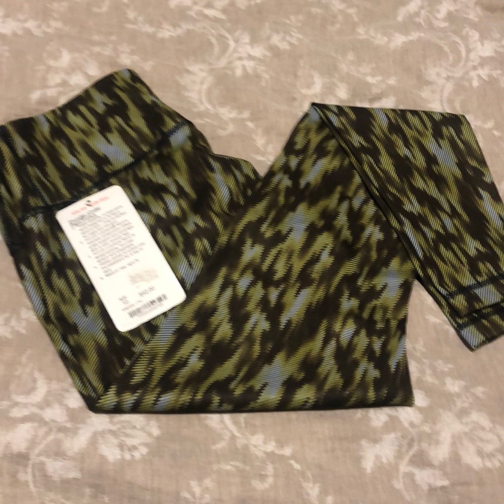 NWT lululemon 10 wunder under pant midrise